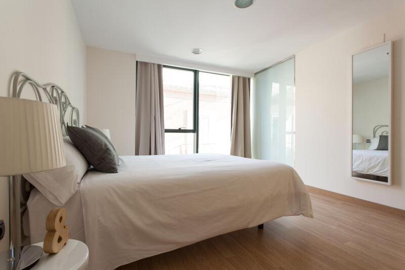 Apartments Ole - Albareda 24 Sevilla Exteriör bild
